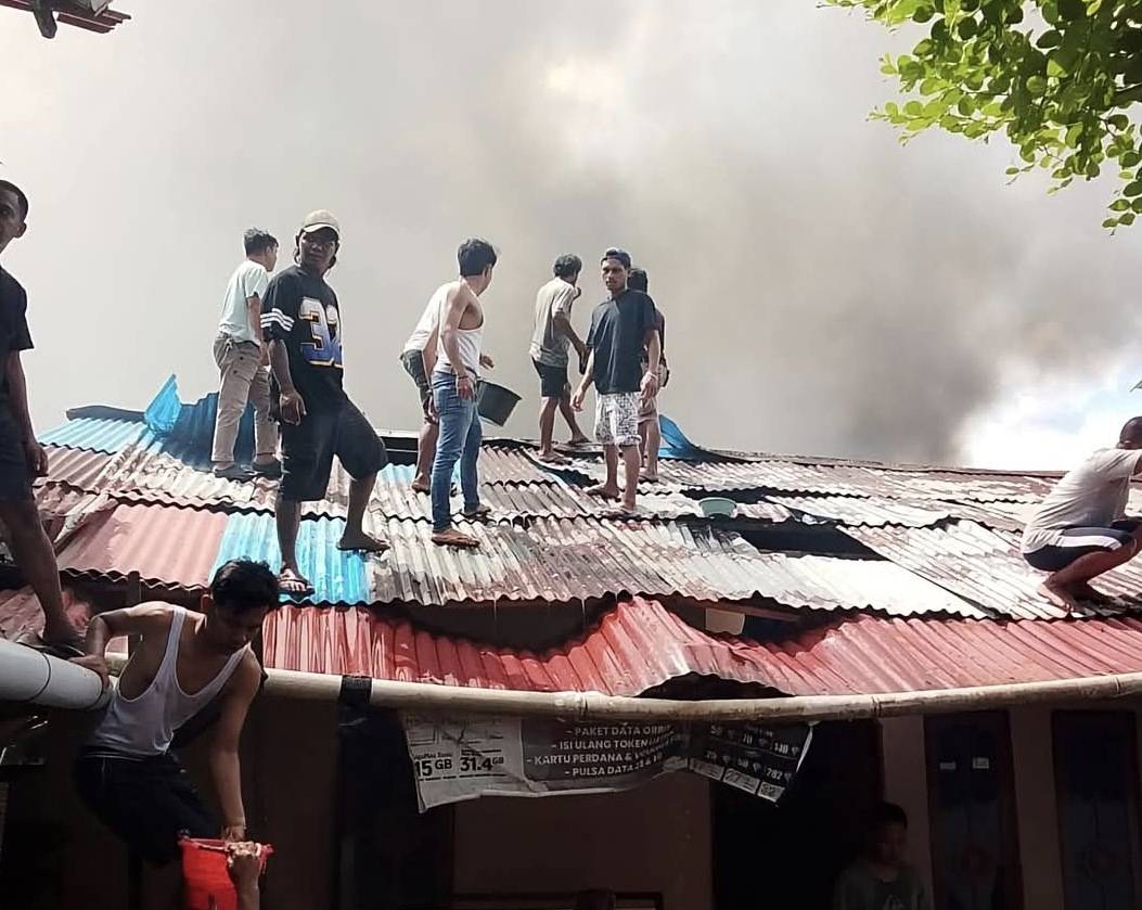 2 Damkar Tertimpa Tembok Saat Padamkan Kebakaran Batu Merah, Walikota: Kalian Pahlawan Ambon!
